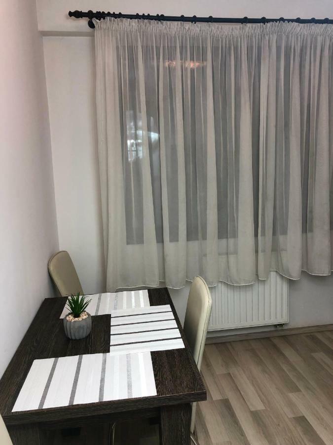 Central Apartments Târgu-Mureş Εξωτερικό φωτογραφία